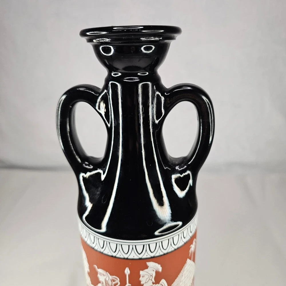 Amphora Vase revival statement